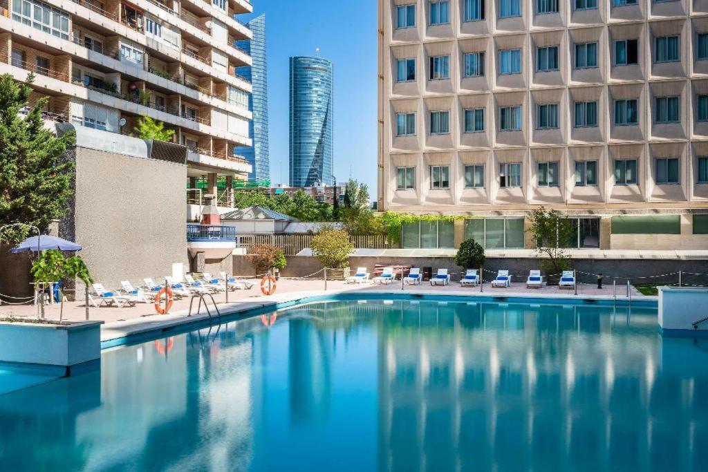 Apartamentos Centro Norte Madrid Eksteriør billede