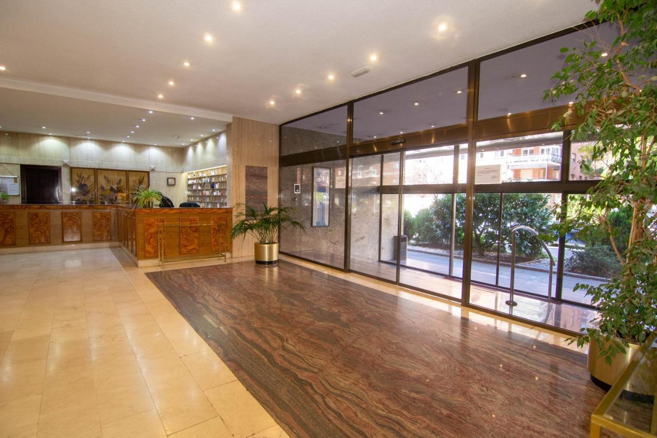 Apartamentos Centro Norte Madrid Eksteriør billede