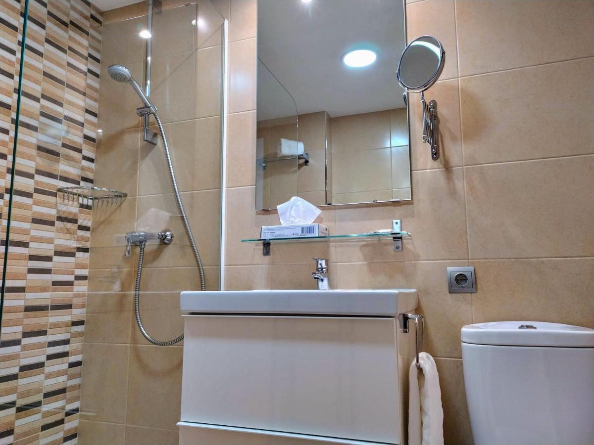Apartamentos Centro Norte Madrid Eksteriør billede
